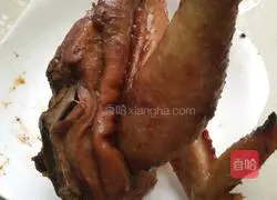 Illustration of how to bake chicken in rice cooker 4