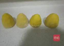 Illustration of how to make Wo Wo Tou 2