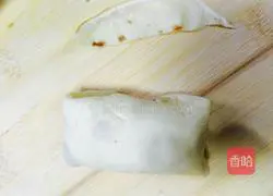 Illustration of Banana Fried Spring Rolls 6