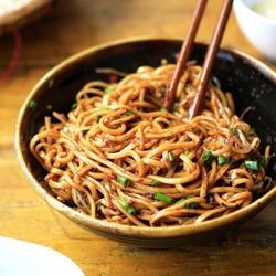 Sichuan style cold noodles