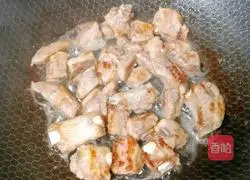 Illustration of how to make braised pork ribs and vegetable rice 6