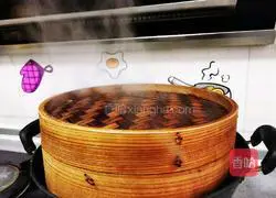 Illustration of how to make corn flour steamed buns 18