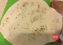 Illustration of how to make two-color flower rolls 14