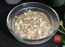 Illustration of how to make red dates, oats and millet porridge 2