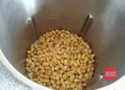 Illustration of how to make corn flour steamed buns 1