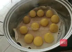 Illustration of how to make bean stuffed steamed buns 5