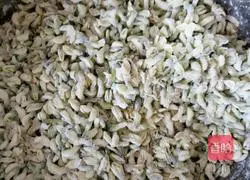 Sophora flower braised rice recipe illustration 2