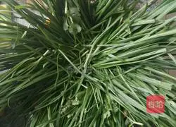 Illustration of how to make Chive Vermicelli Box 1