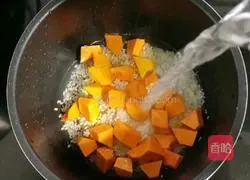 Illustration of how to make double-meter pumpkin lean meat porridge 11