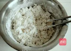 Illustration of how to make coconut flower rolls 3
