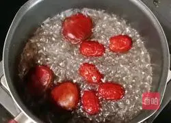 Illustration of how to make chestnut and red date double rice porridge 2