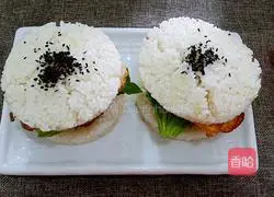 Illustration of how to make rice burgers 19