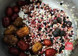 Illustration of how to make eight-treasure porridge 2