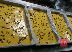 Cornmeal Illustration of how to make hair cake 15