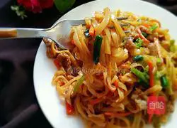 Illustration of how to make fried rice noodles 8