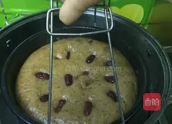 Illustration of how to make brown sugar cake 4