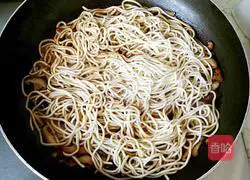 Illustration of braised mushroom noodles 11