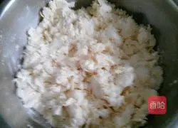 Illustration of how to make spicy flower rolls 3