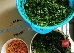 Illustration of how to make Cai Mo (leeks and eggs box) 3