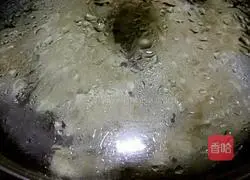 Illustration of how to make pot stickers with pumpkin filling 16