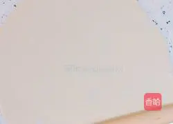 Illustration of how to make fragrant flower rolls 2