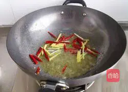 Bean braised noodles Practice illustration 7