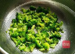 Illustration of how to make sausage braised rice 4