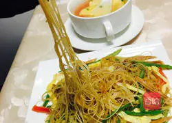 Illustration of Jin's Fried Rice Noodles 11