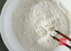 Illustration of how to make steamed cold noodles 1