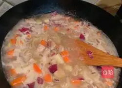Illustration of how to make curry chicken rice 5