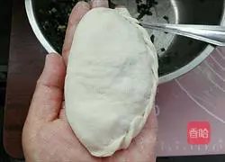 Illustration of how to make goose egg and leek box 10