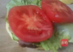 Illustration of how to make Chinese burgers 11