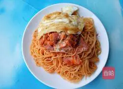 Illustration of how to make Italian angel hair pasta with red sauce bacon 10