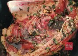 Illustration of how to bake duck in rice cooker 5