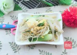 Illustration of how to make fried rice noodles with eggs 7