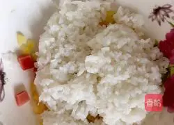 Illustration of how to make corn luncheon meat rice balls 2