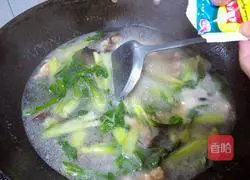 Illustration of how to make rice noodles with sliced ​​meat 9