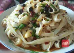 Illustration of how to make Yudai Cold Noodles 3