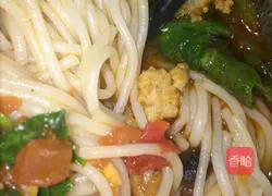 Yunnan Cross-Bridge Rice Noodles Illustration 3