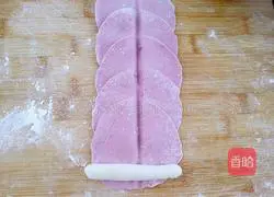 Illustration of how to make romantic rose flower rolls 14