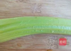 Illustration of how to display the fruit and peacock in full bloom during the Lantern Festival on the 15th day of the first lunar month 7