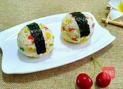 Illustration of how to make seaweed rice balls 7
