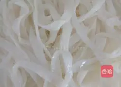 Illustration of how to make fried rice noodles 2