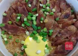 Cantonese Style Cured Meat Claypot Rice Illustration 12