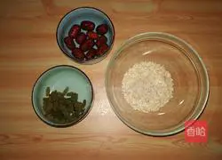 Illustration of how to make egg oatmeal porridge 2