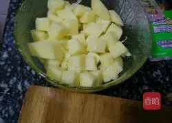 Illustration of how to make braised rice with marinated meat and potatoes 1