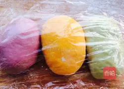 Colorful rose rolls Illustration of how to do it 5