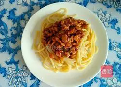 Illustration of how to make spaghetti bolognese 10