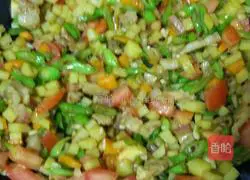 Stewed three diced beans Illustration of making noodles 10