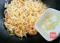 Illustration of how to make braised noodles 23